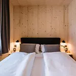 Klausbruecke Mit Bergblick & Infrarot Sauna Lägenhet *